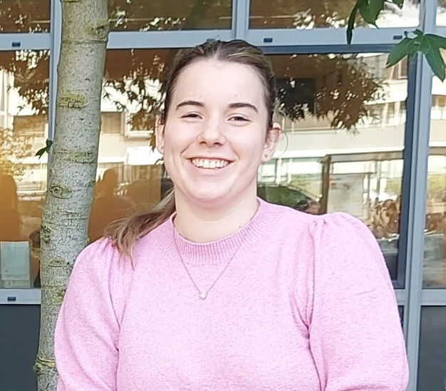 Sabine is stagiair bij het jongerenwerk